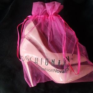 Fashion nova nude pumps